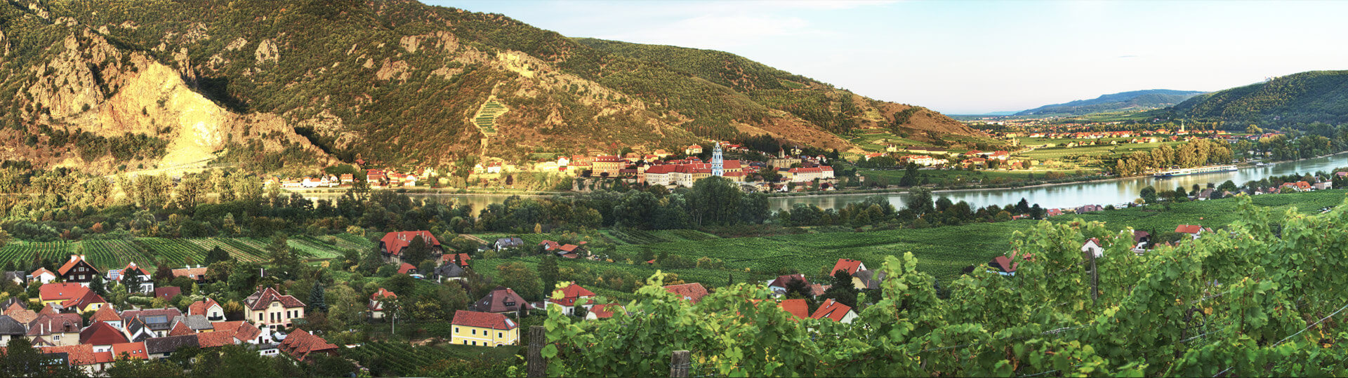 Panorama Aufnahme Rossatz - © Weingärtnerei Frischengruber